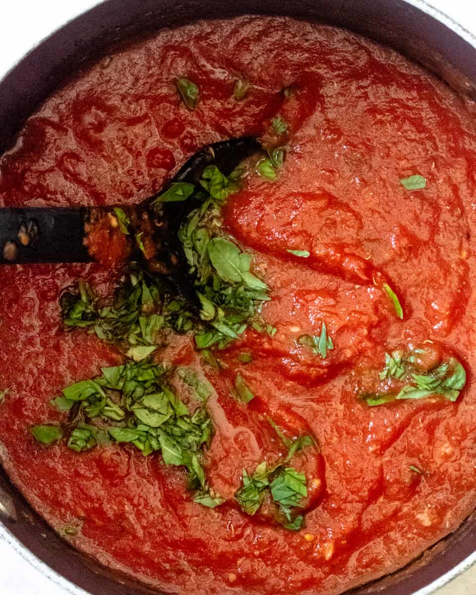 Pizza sauce with basil
