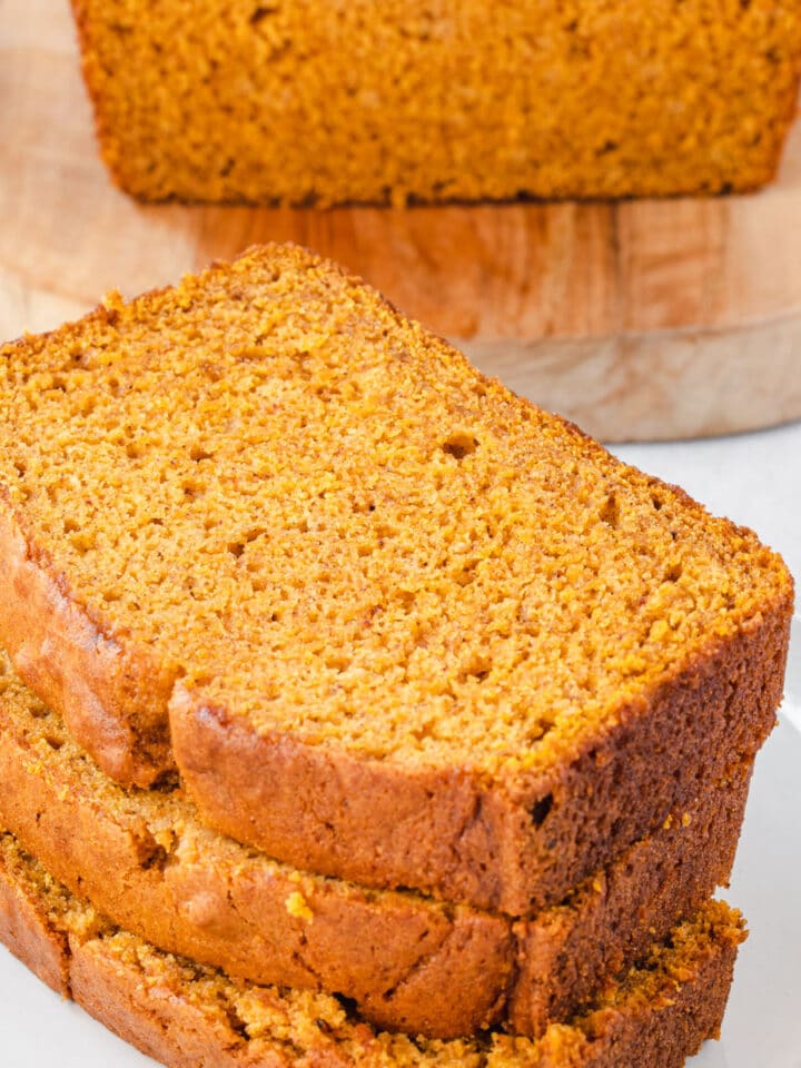 3 slices of pumpkin bread stacked.