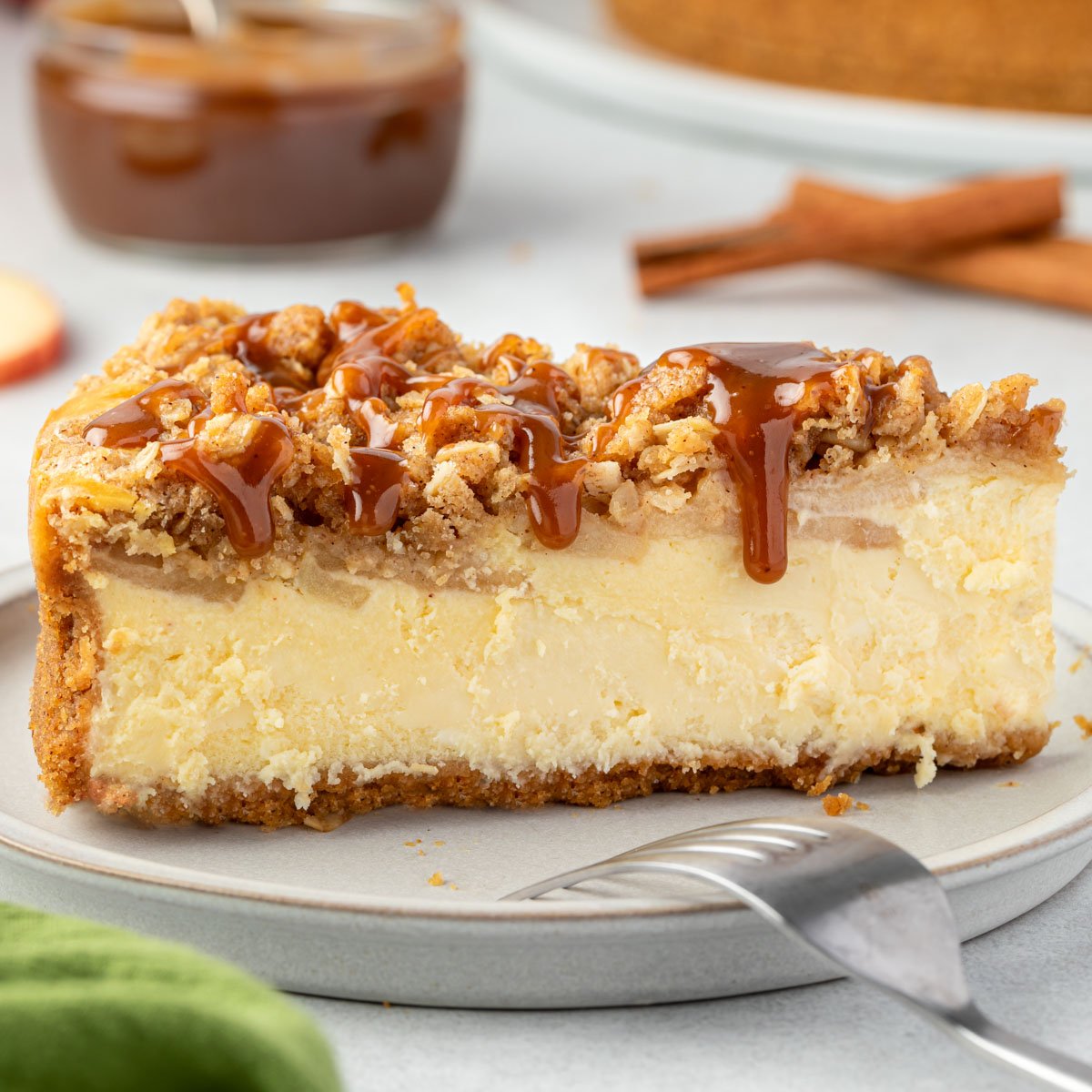 Apple Crumble Cheesecake Recipe – State of Dinner
