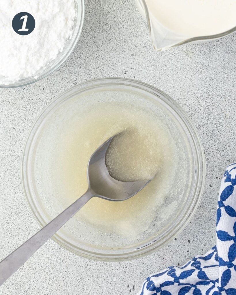 Stabilized Whipped Cream Frosting State of Dinner