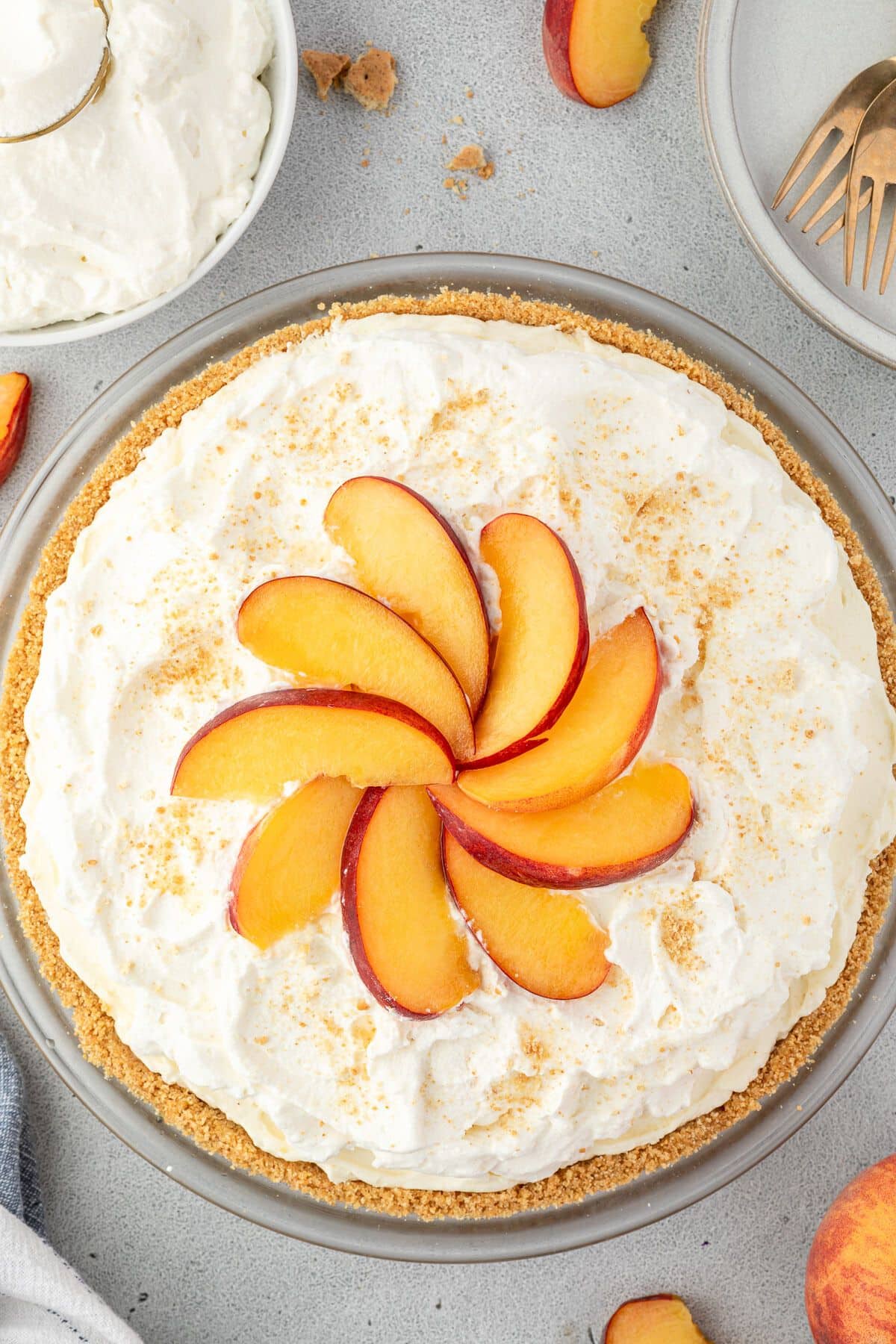 No-Bake Peaches & Cream Pie