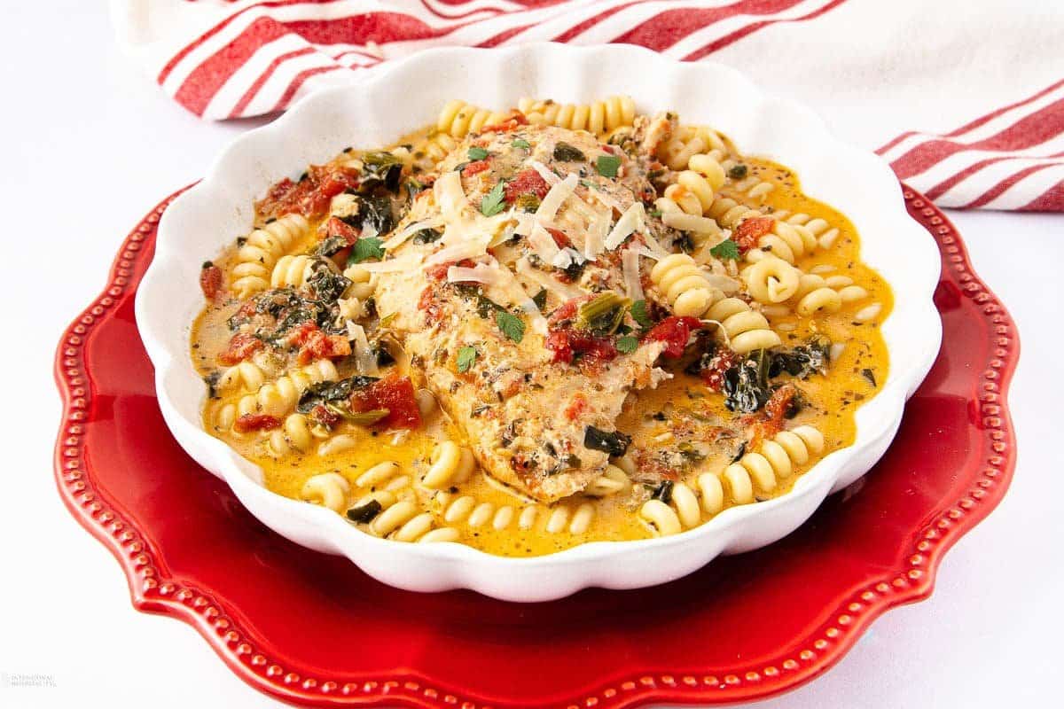 A close up shot of tuscan chicken.