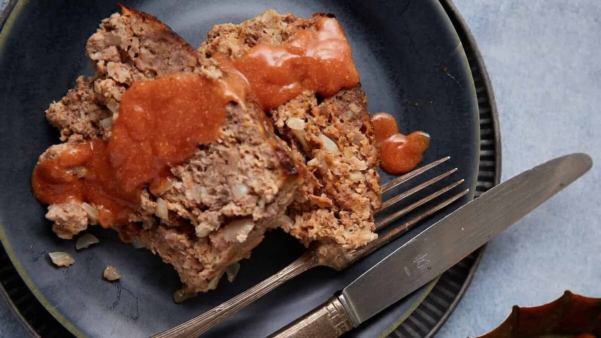 A close up shot of meatloaf.