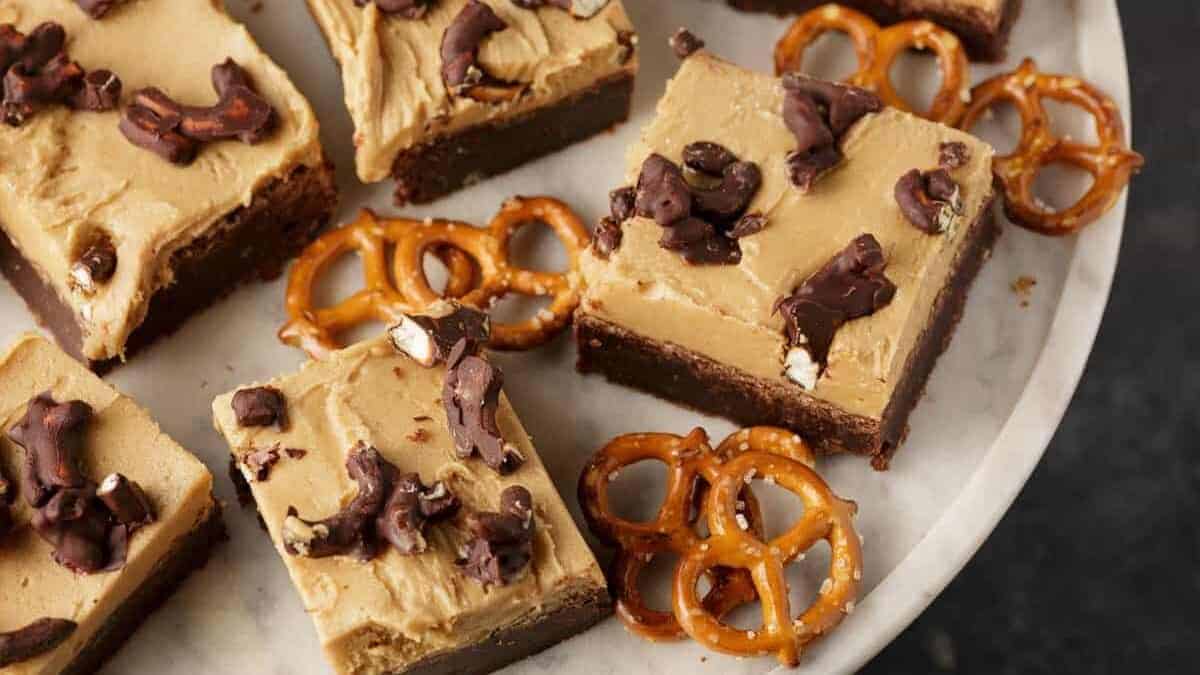 A close up shot of peanut butter pretzel brownies.