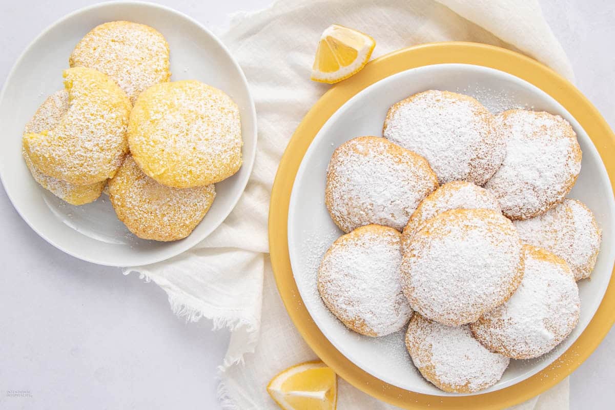 A close up shot of cool whip lemon.