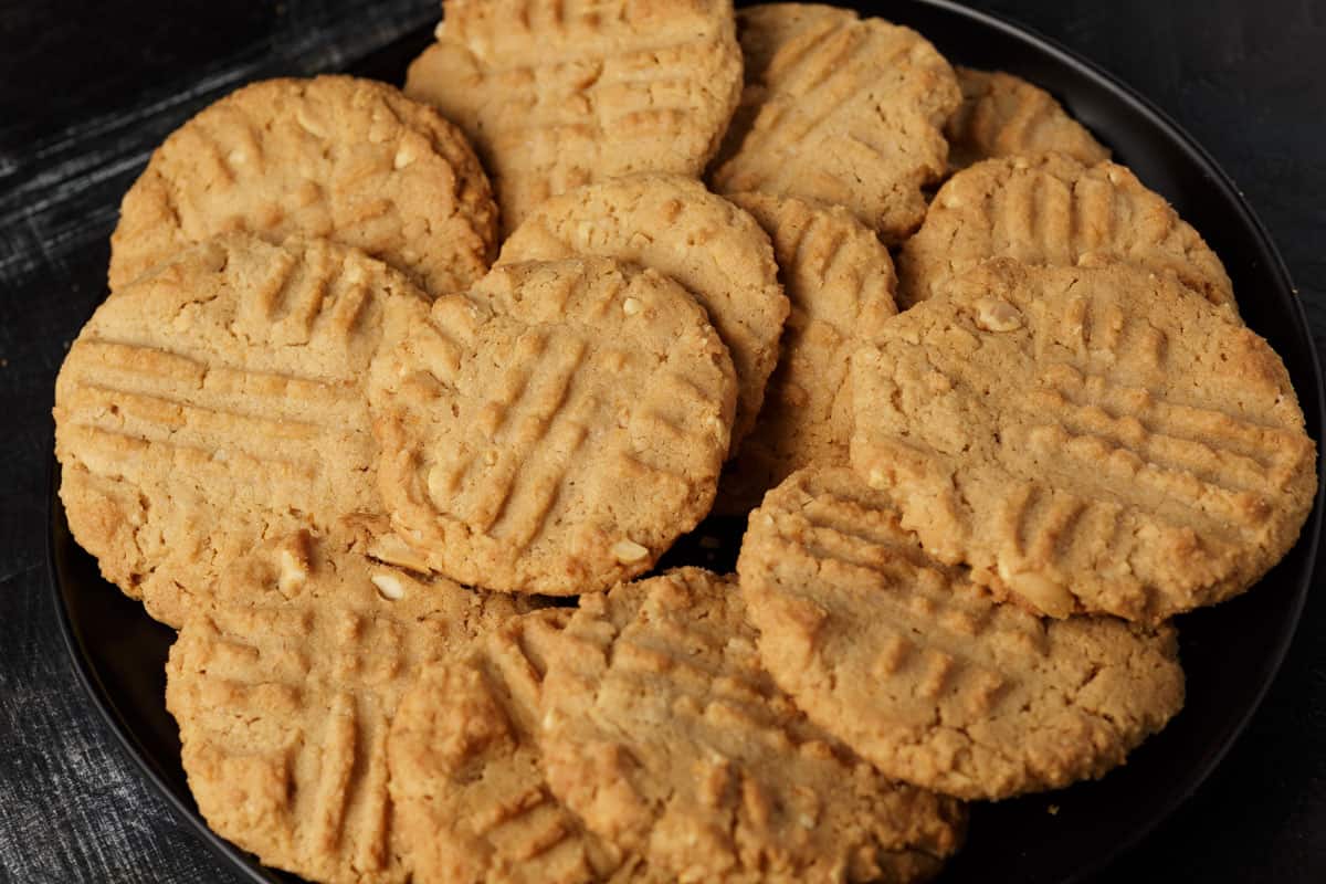 A close up shot of peppery peanut butter cookies.